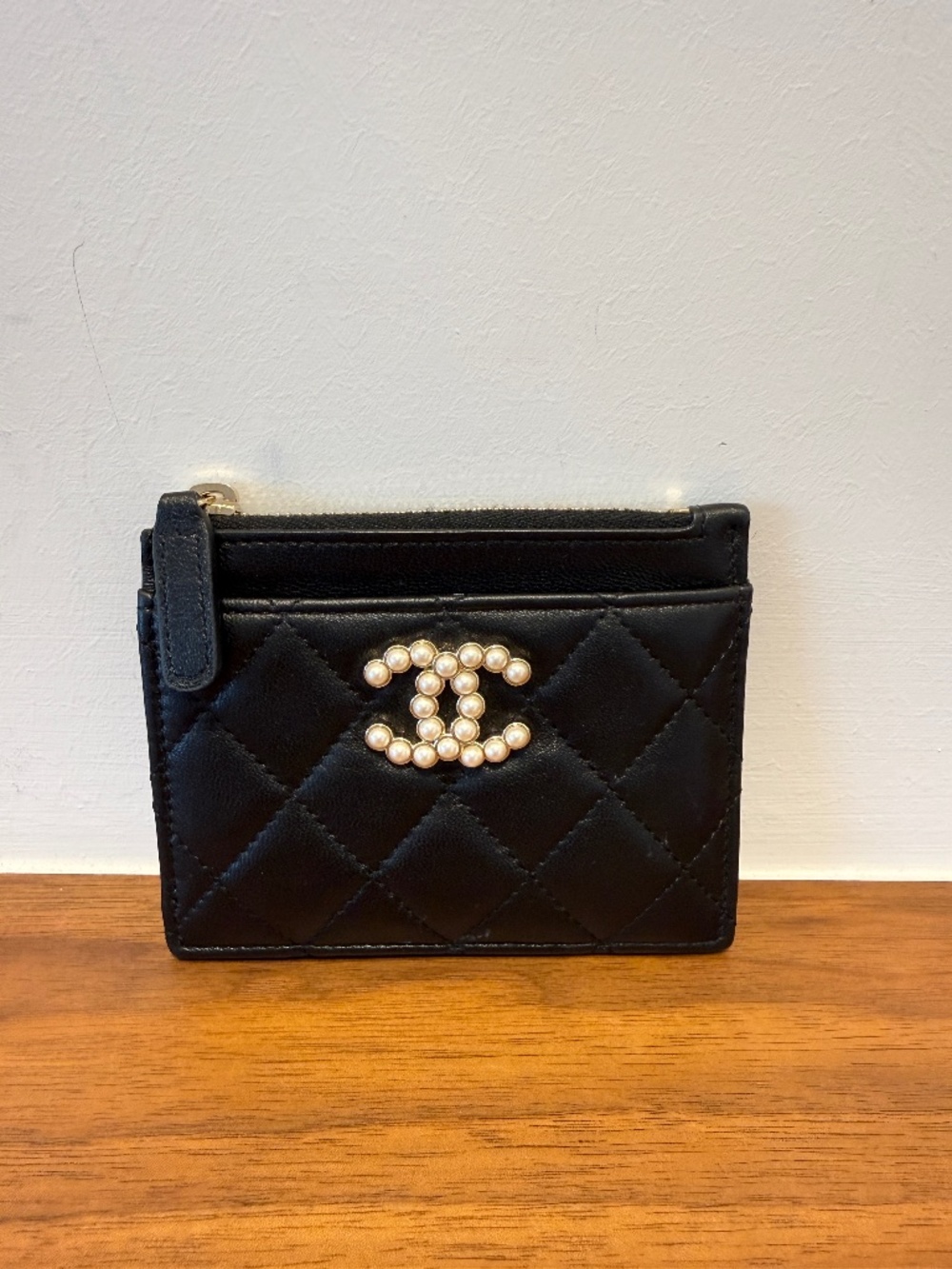 Chanel Lambskin Cardholder in Black with Zipper compartment